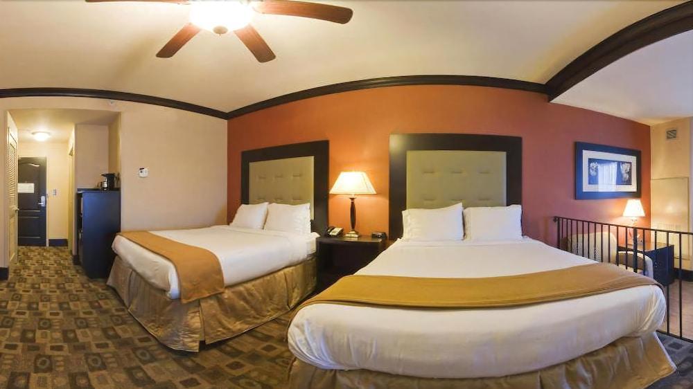 Holiday Inn Express Hotel & Suites Columbia-Fort Jackson By Ihg Bagian luar foto