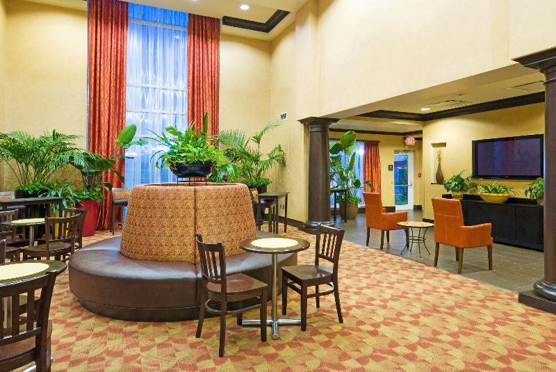 Holiday Inn Express Hotel & Suites Columbia-Fort Jackson By Ihg Bagian luar foto